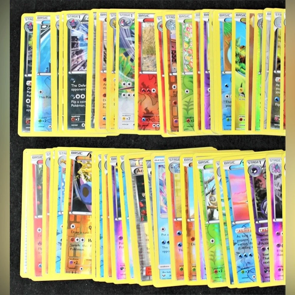 500+ Pokemon Trading Card Lot